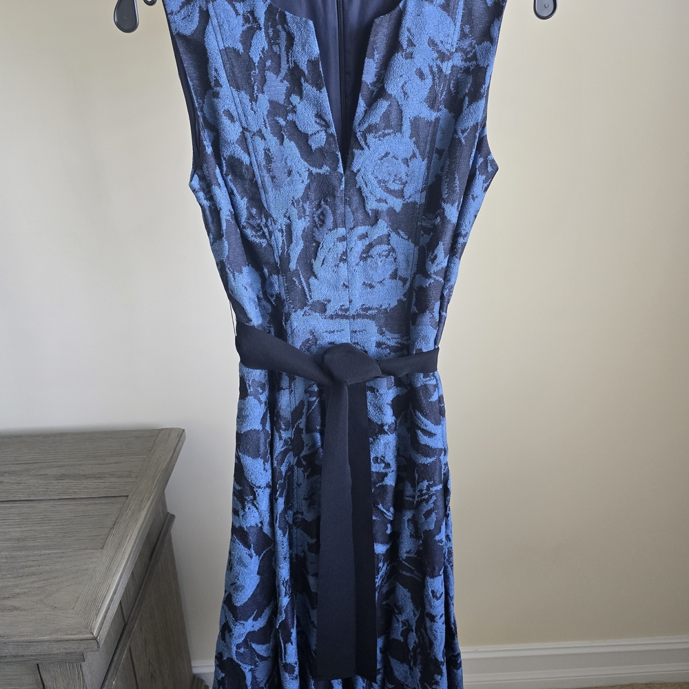 Elegant Blue Floral Dress